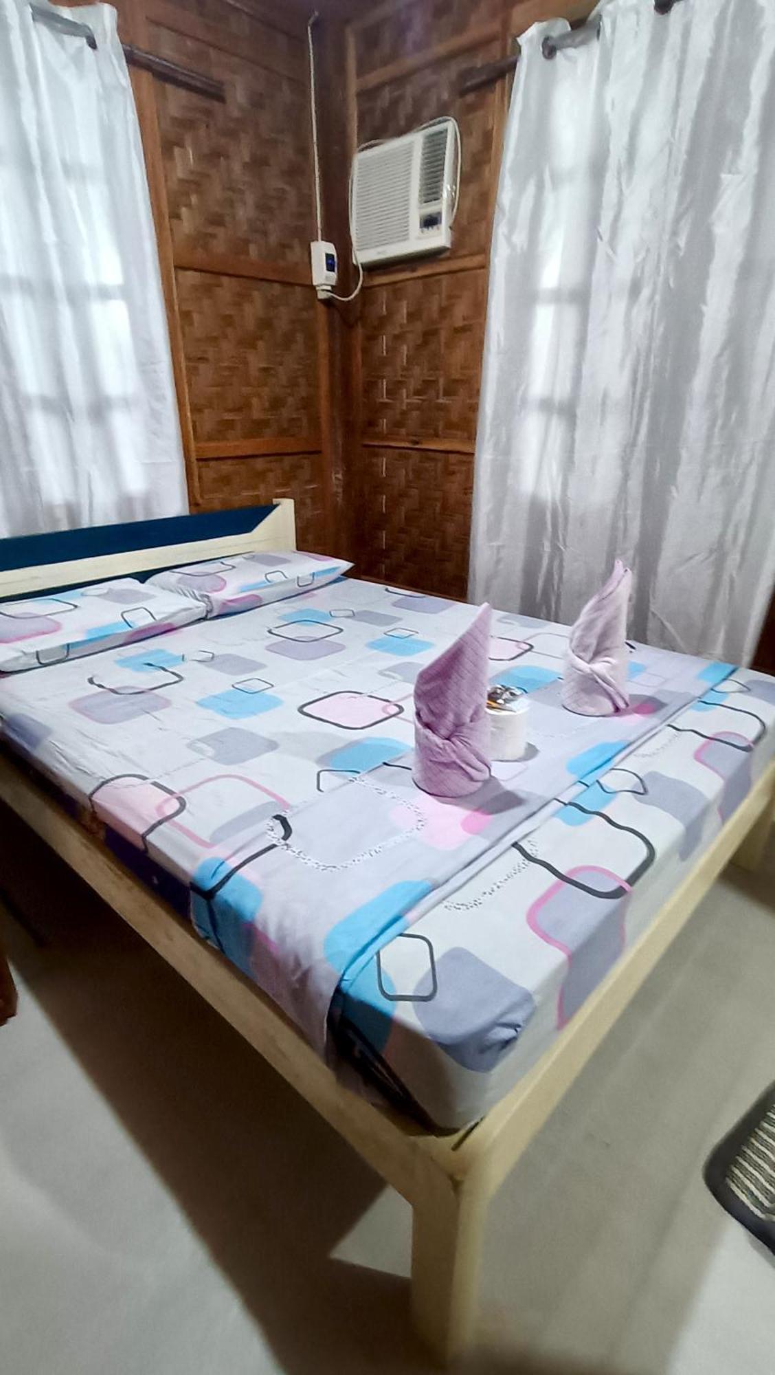 James Homestay Siquijor Exterior photo